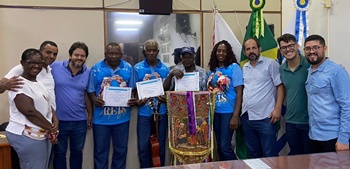Câmara Municipal homenageia Folias de Reis do Município