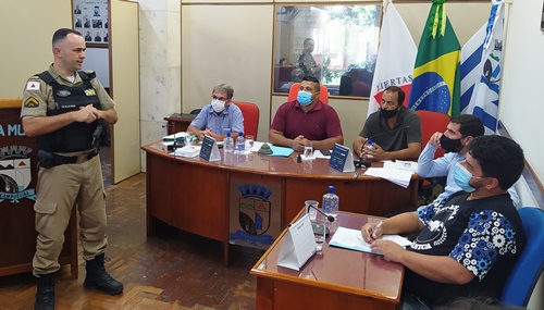 Câmara recebe Sugestões da PM para Cambuquira