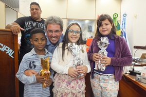 Moção de Congratulações e Aplausos nº 003/2017