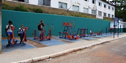 Projeto Ginástica na Praça - Instalado próximo ao Campo de Futebol