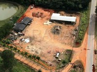 Reparo em estrada em frente à Serraria Silveira