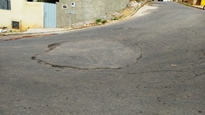 Reparos na Rua Francisco Caminada Margotti