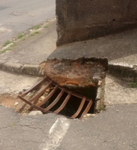 Risco de acidente no Bairro Regina Coeli