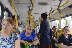 Vereador apresenta projeto de lei para reduzir preço da passagem de ônibus