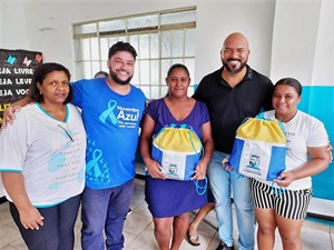 Vereador participa de entrega uniformes escolares aos alunos da rede municipal