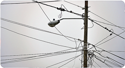 Vereador questiona a situação das fiações aéreas no município