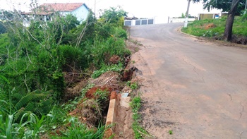 Vereador solicita redutores de velocidade próximo a Creche Pró-Infância