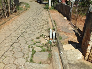 Vereador solicita reparos urgentes em bueiros da cidade