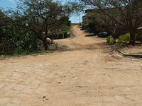 Vereadora solicita calçamento de ruas