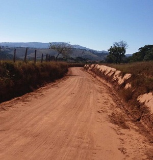 Vereadora solicita recuperação das estradas do Barreirinho